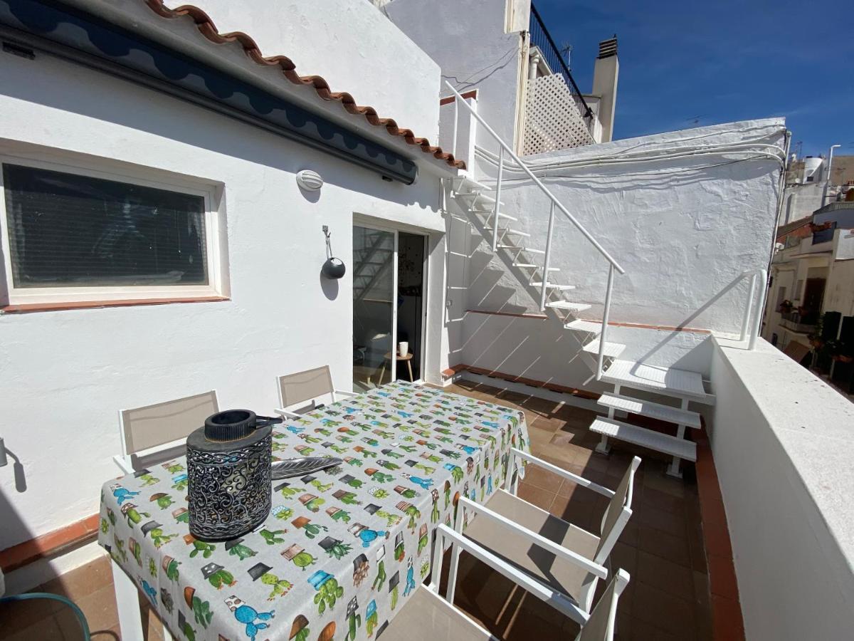 Amazing 2 Bedroom Apartment With Big Sun Terrace Sitges Centre Beach Екстериор снимка